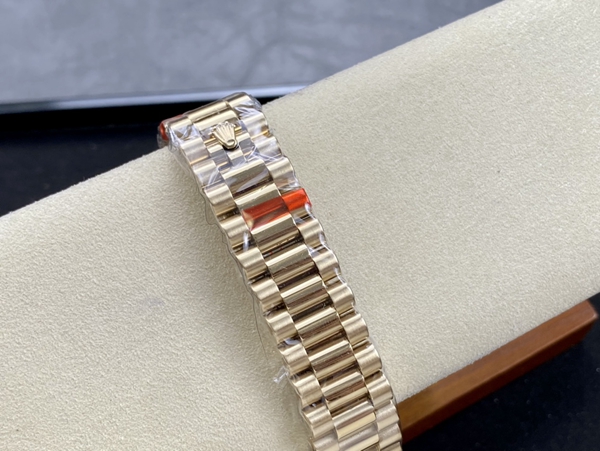 激安ロレックス着用イメージ